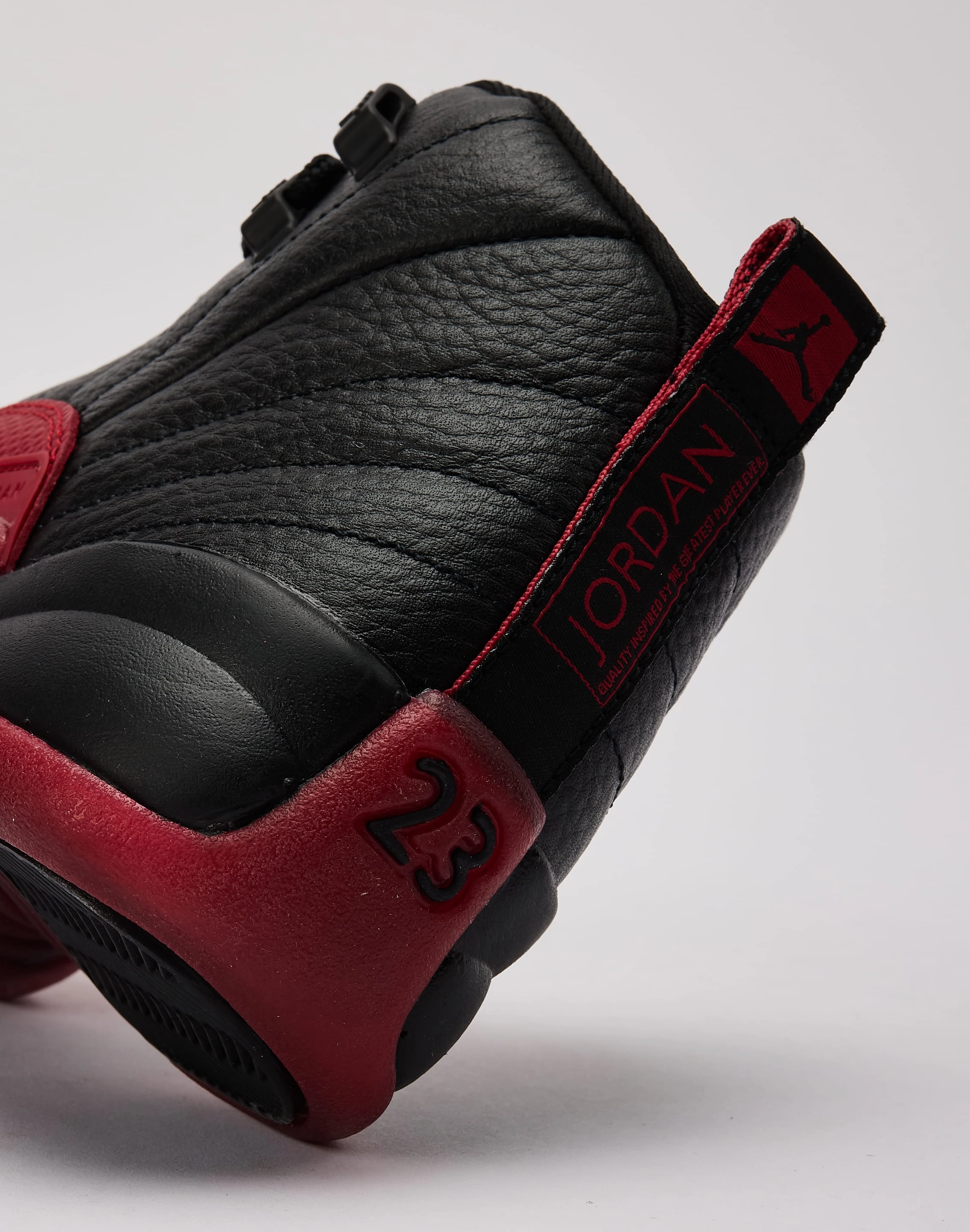 Jordan Air Jordan 12 Retro 'Flu Game' Grade-School ventilation channels
