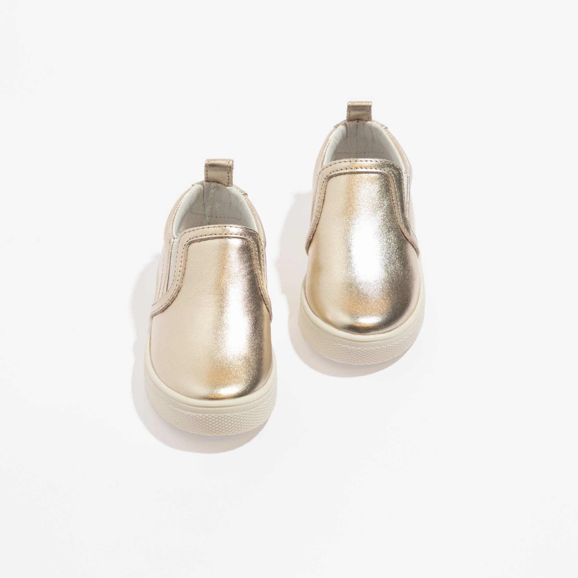 Platinum Classic Slip-On II Sneaker Anatomical Contour Design