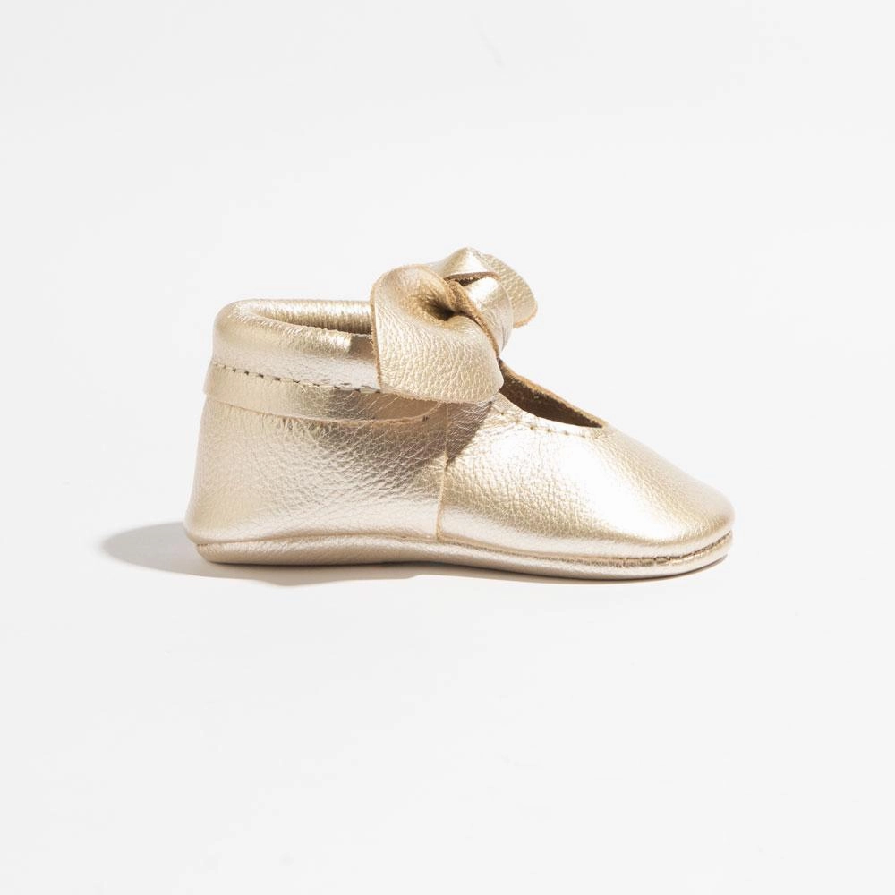 Platinum Knotted Bow Baby Shoe Shock absorption system