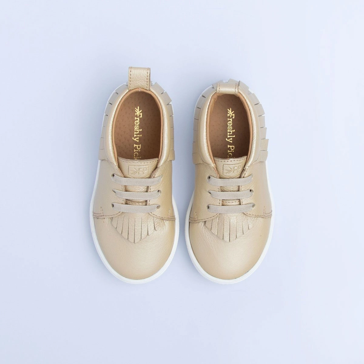 Lightweight Form Rainy Day Platinum Sneaker Mocc