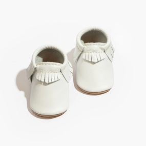 Toasted Bright White Moccasin Baby Shoe Easy to Wear Thermoregulating