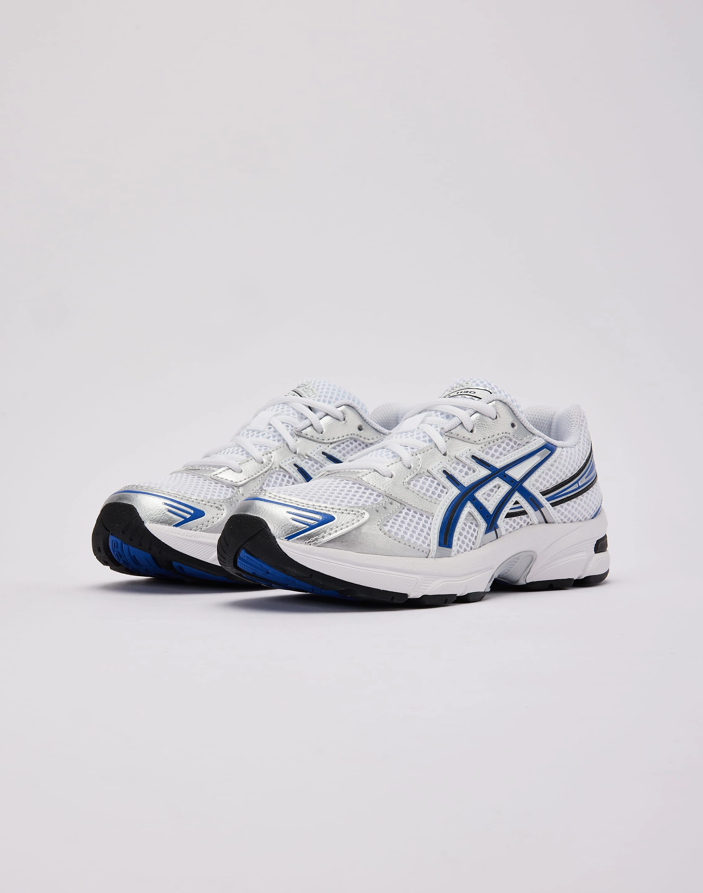 Asics GEL-1130 Grade-School Reinforced Achilles Pad running in park shoes