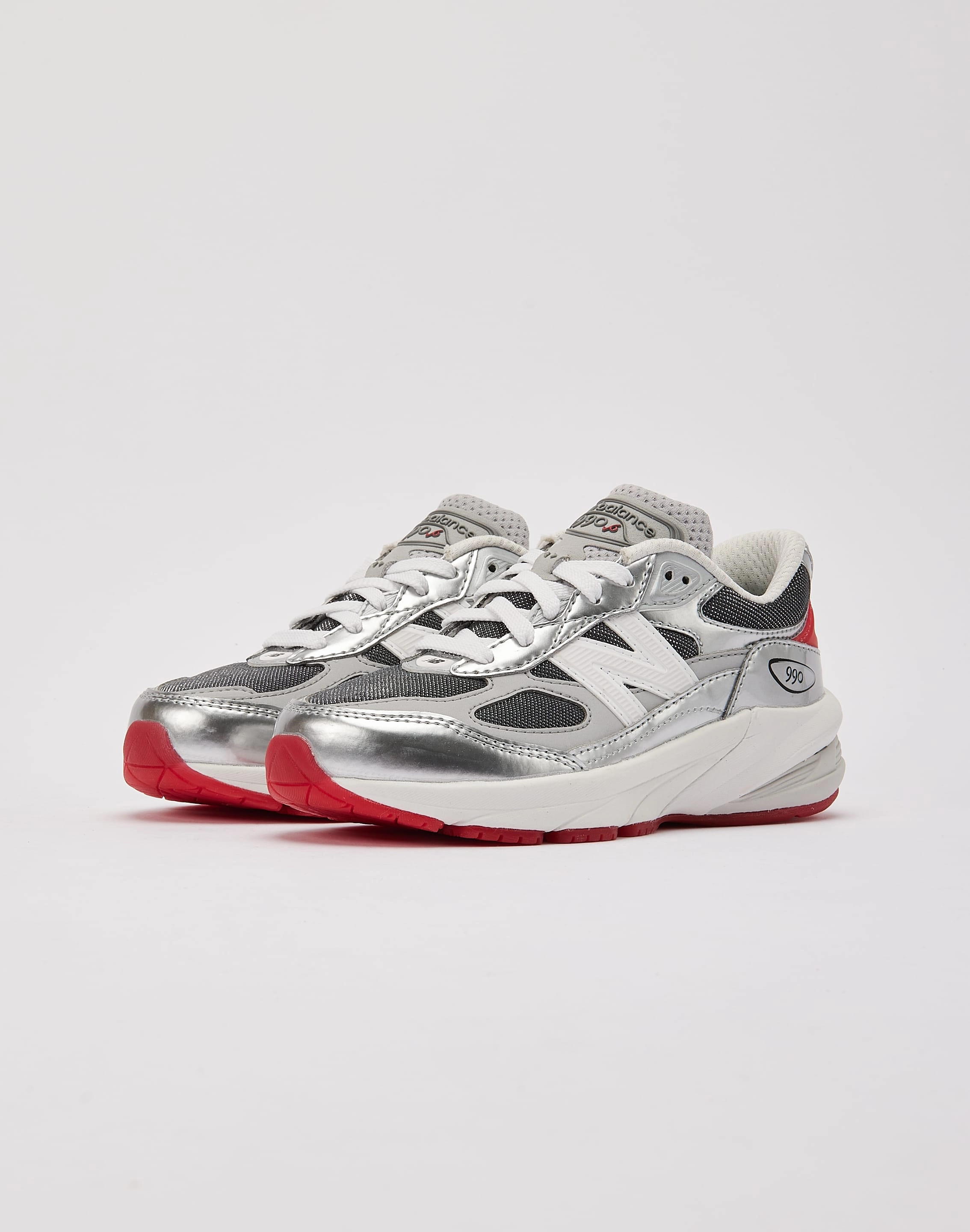 Ventilated Upper New Balance 990v6 'Tinsel' Pre-School