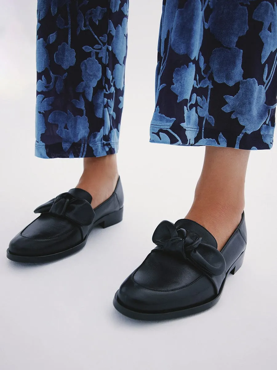 All weather Shop Mood Valencia Black Leather Loafer