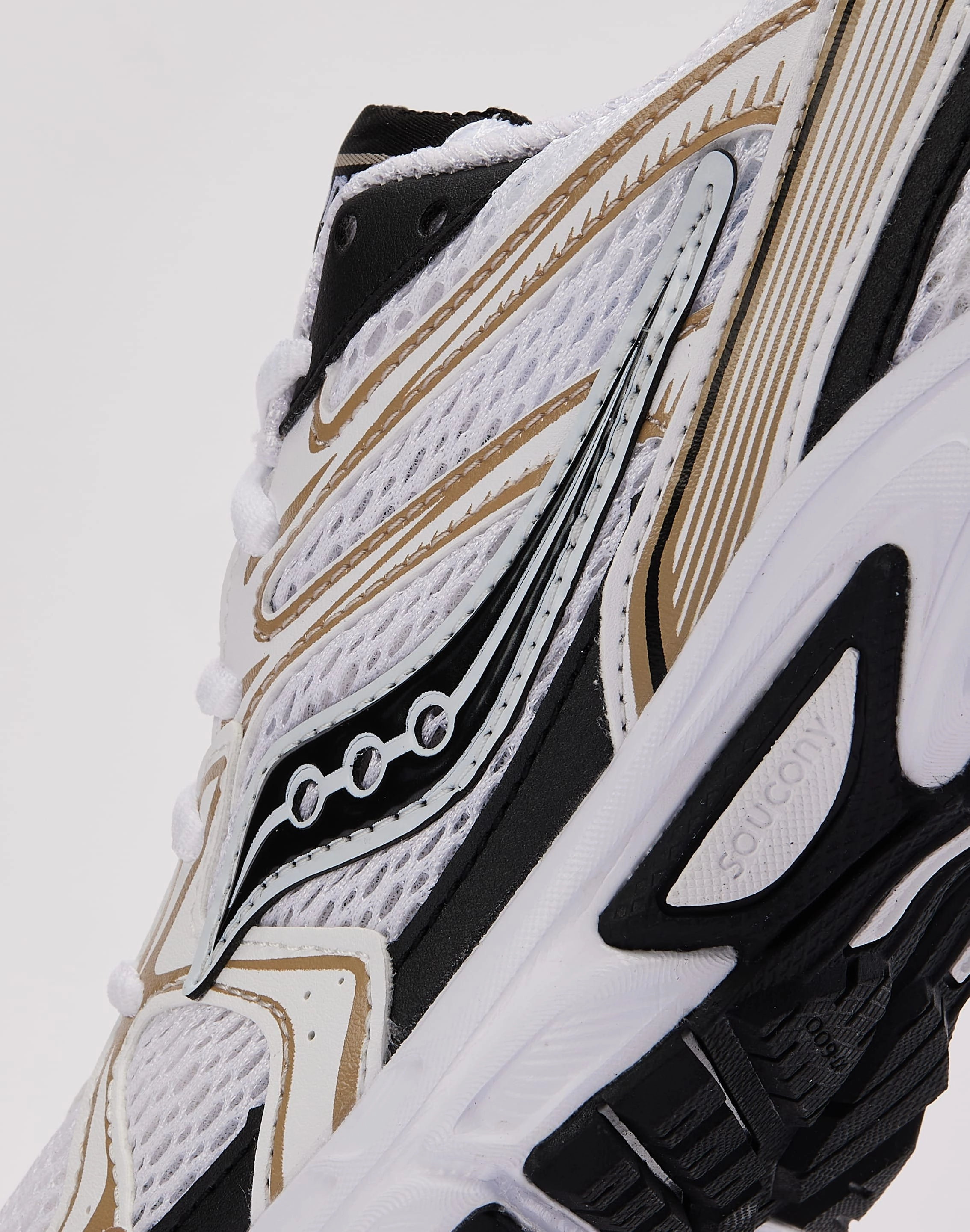 Bounce Back Technology Saucony Ride Millennium Grade-School