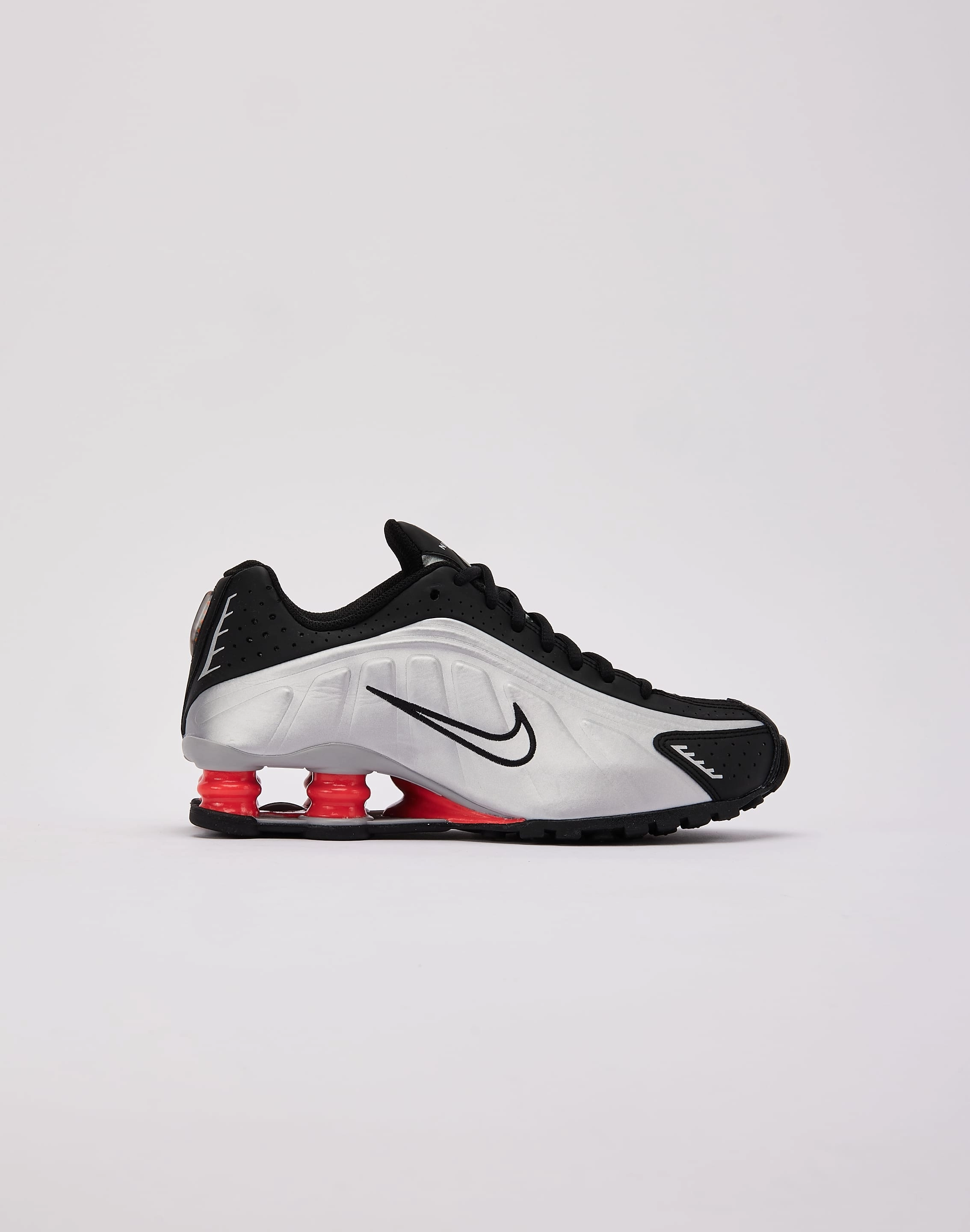 Nike Shox R4 Grade-School gym goer shoes Active Footwear
