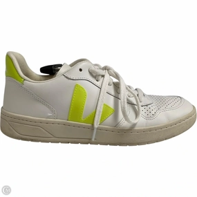Auxetic Material Construction Sturdy flexibility Shoes Sneakers By VEJA In White & Yellow, Size: 8
