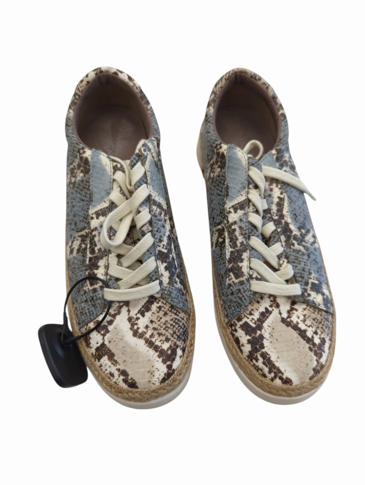 Walk Tech Rolling Gait Design Shoes Sneakers By Crown Vintage In Snakeskin Print, Size: 8.5
