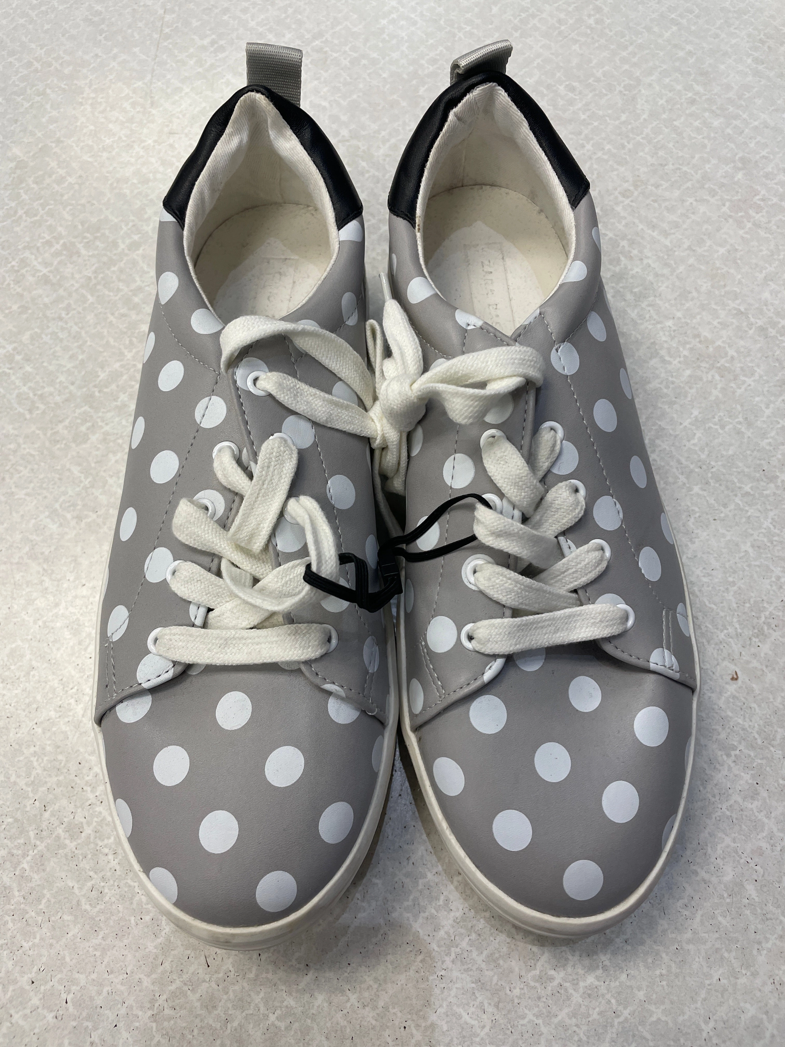 Retro Inspired Silhouette Day Wear Grey Shoes Sneakers Zara Basic, Size 8