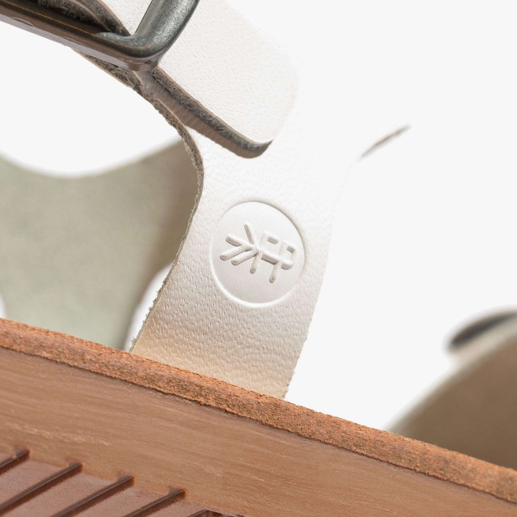 White Bayview II Sandal Contoured Shape Everyday Cool