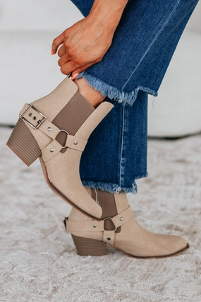 Stay In Tune Boots Comfort Flex Game Ready