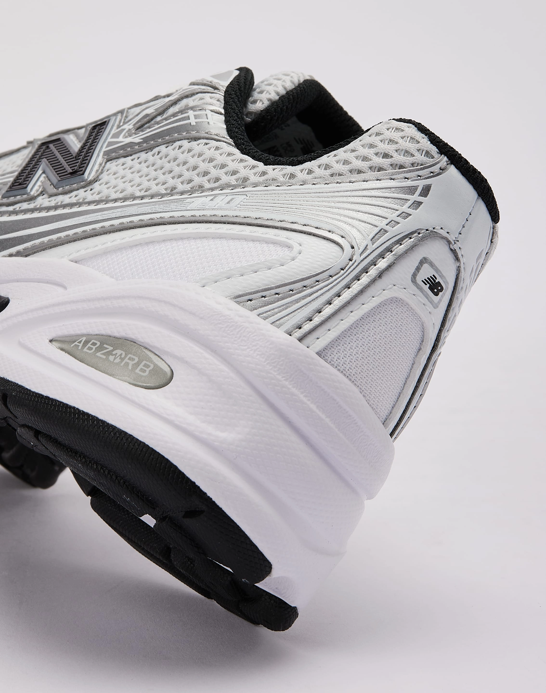 New Balance 740 Grade-School Health - promoting