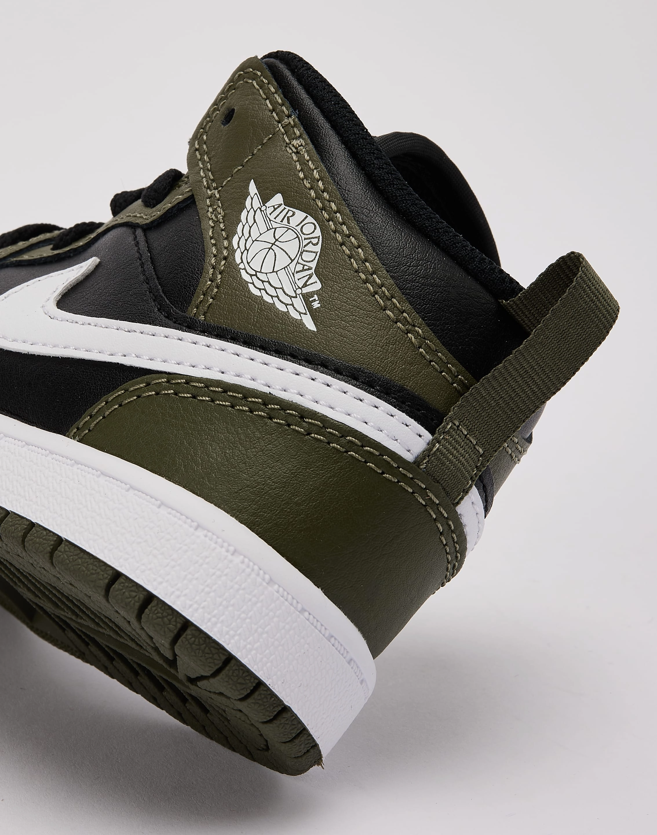 Jordan Air Jordan 1 Mid Pre-School Narrow - fit kids' shoes