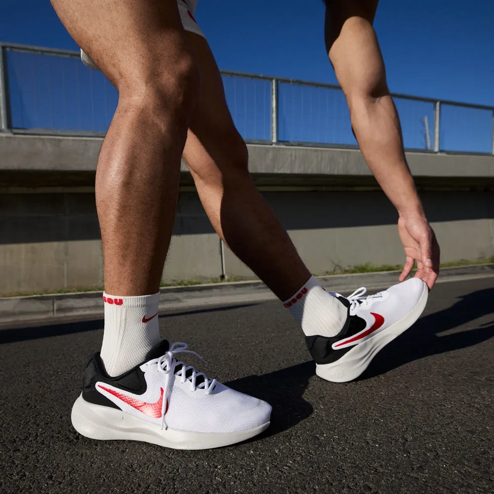 Abrasion Resistant Construction Ultra Durable Midsole Revolution 7 - Mens