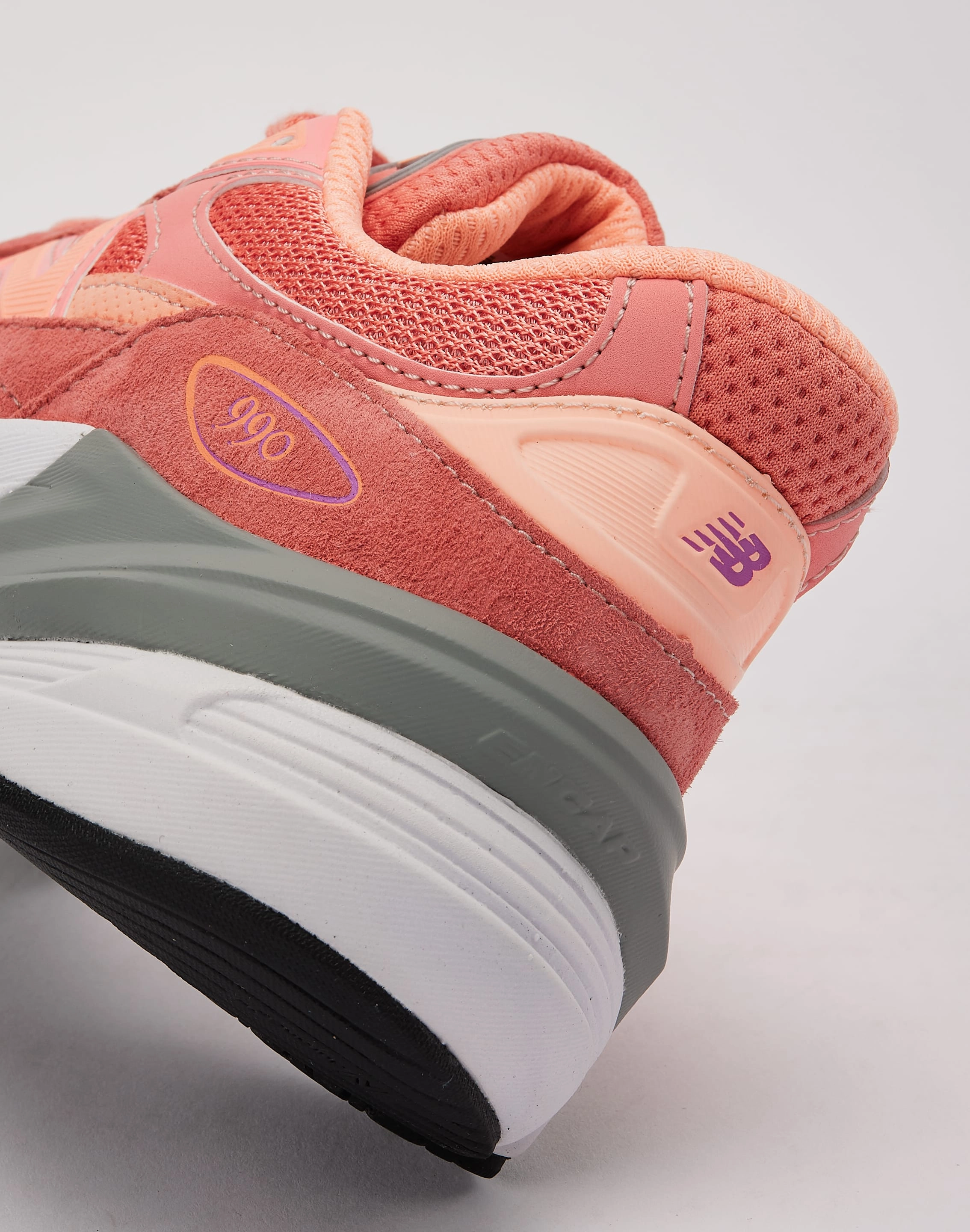 New Balance 990v6 Grade-School splash - resistant shoes