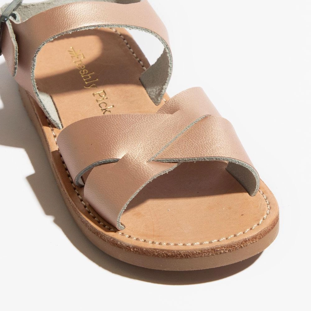 Fashionable Minimal Weight Rose Gold Saybrook Sandal