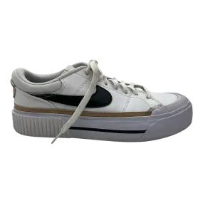 Everyday Look Structured performance Shoes Sneakers By Nike In White, Size:8.5