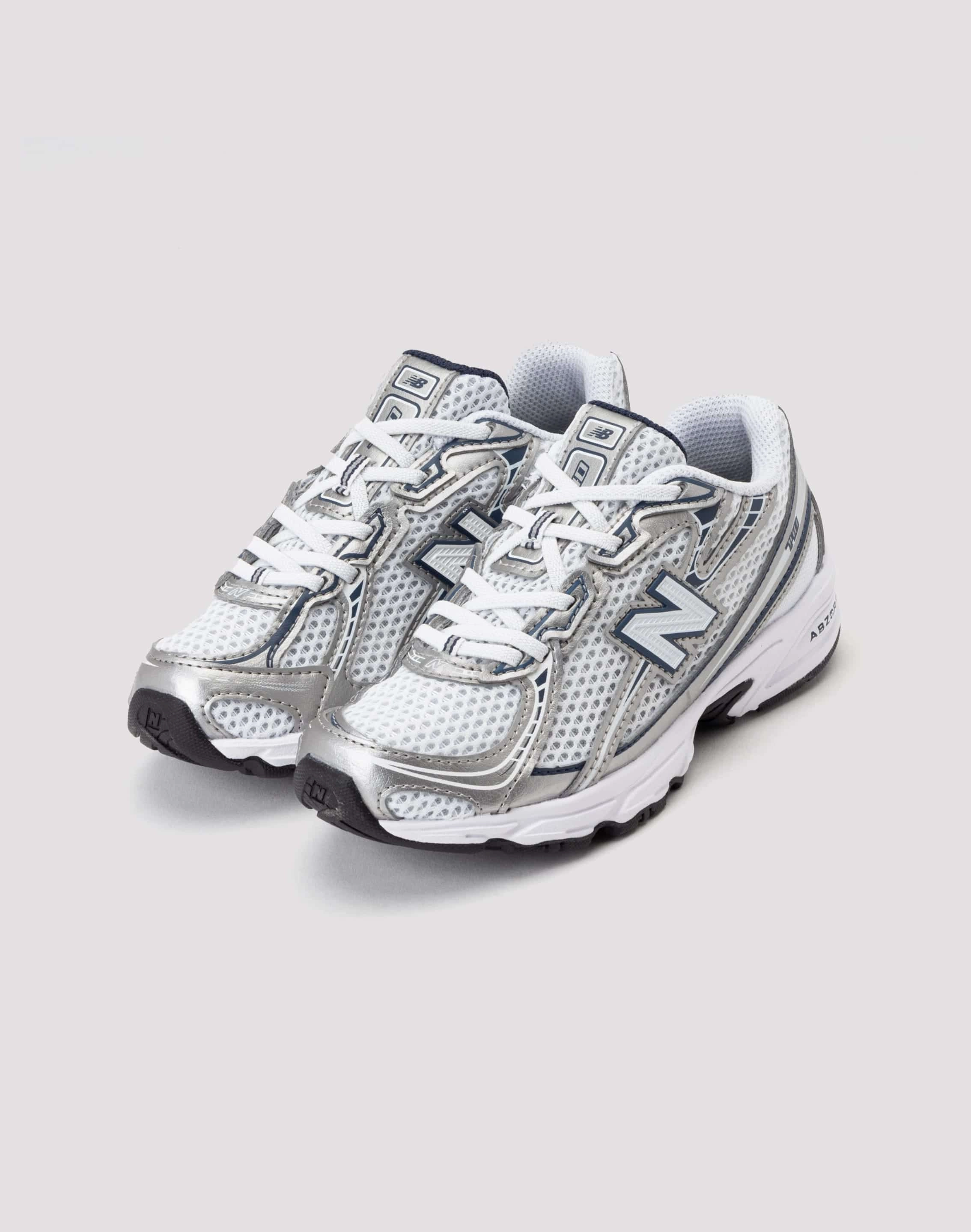New Balance 740 Pre-School Slim Design budget - friendly shoes