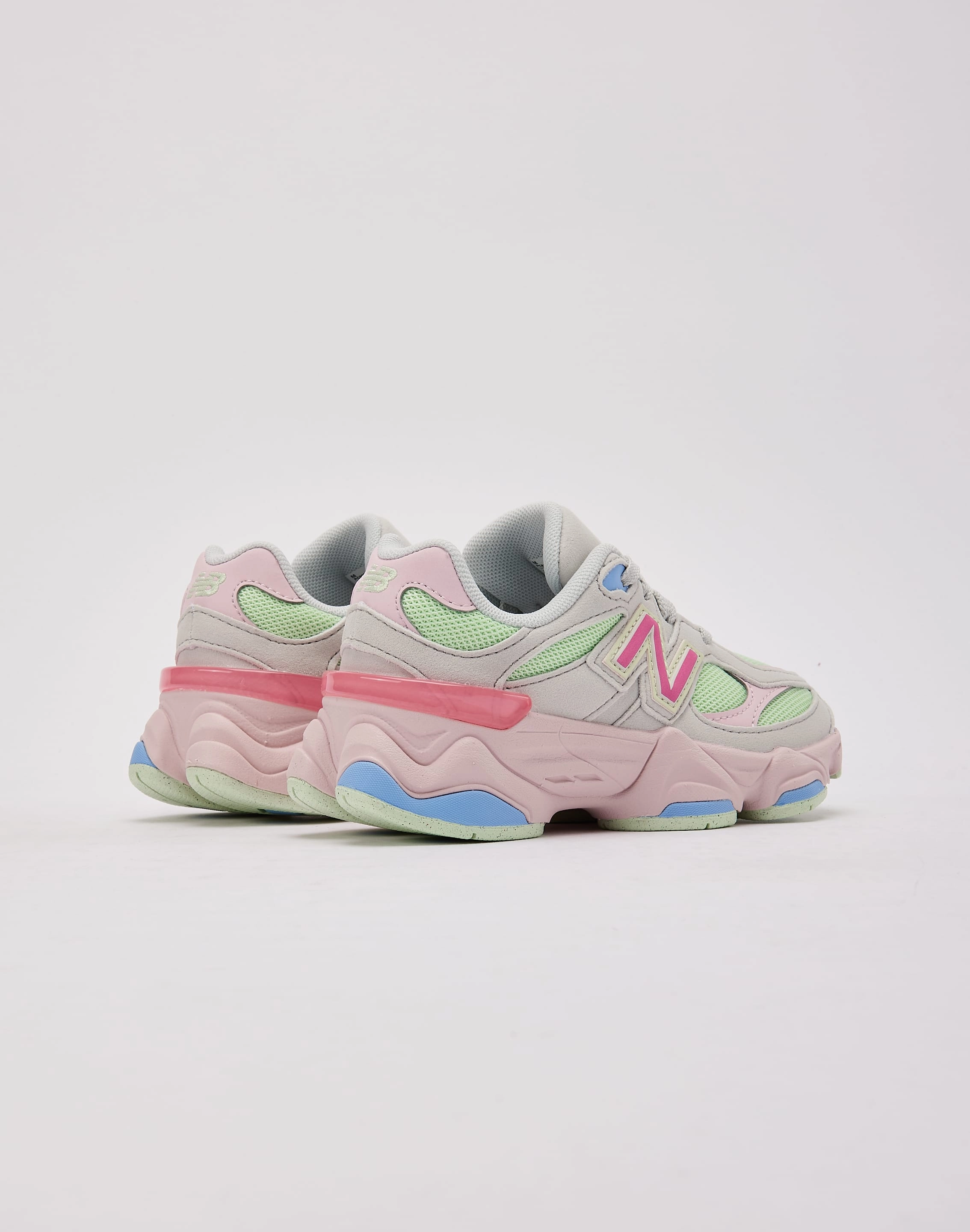 New Balance 9060 Pre-School Flexibility Improvement