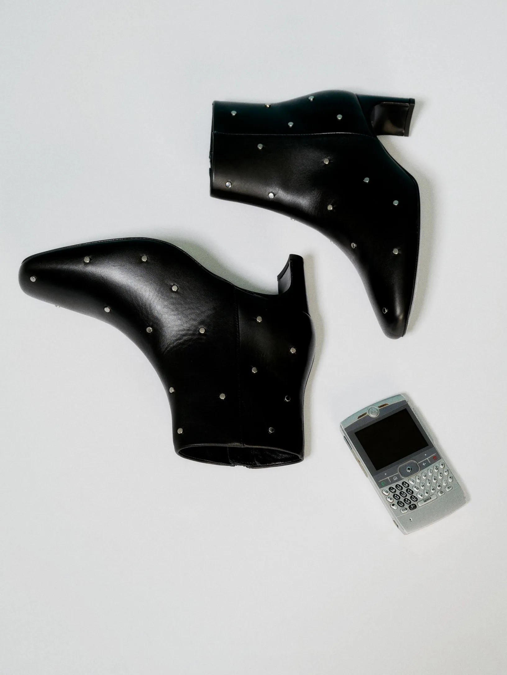 Comfort Grip Padded Interior Comfort Seeker Salema Black Stud Boot