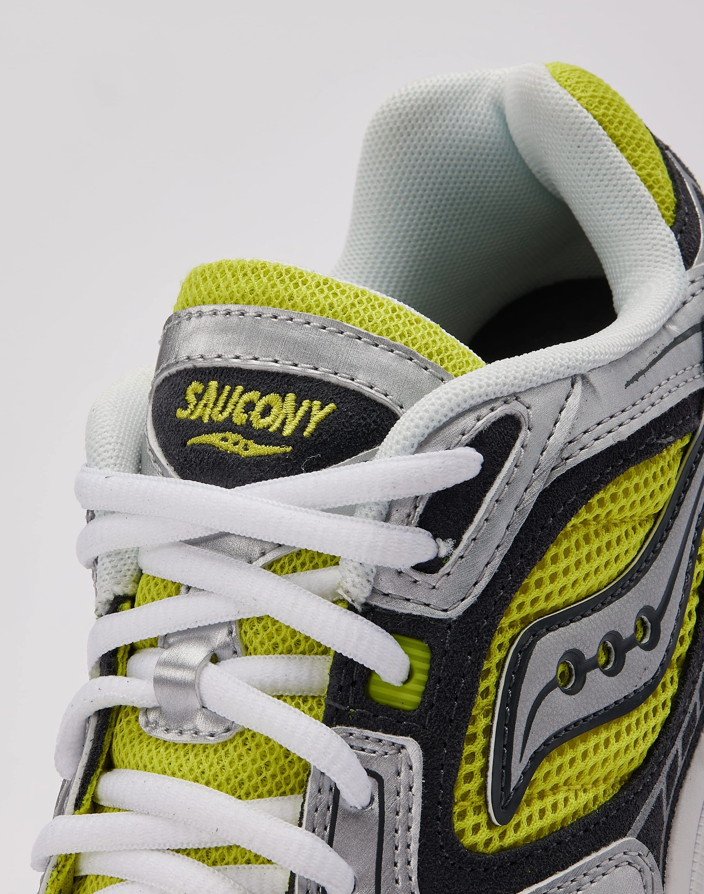 Flat Ground Saucony Grid Jazz 9 Grade-School