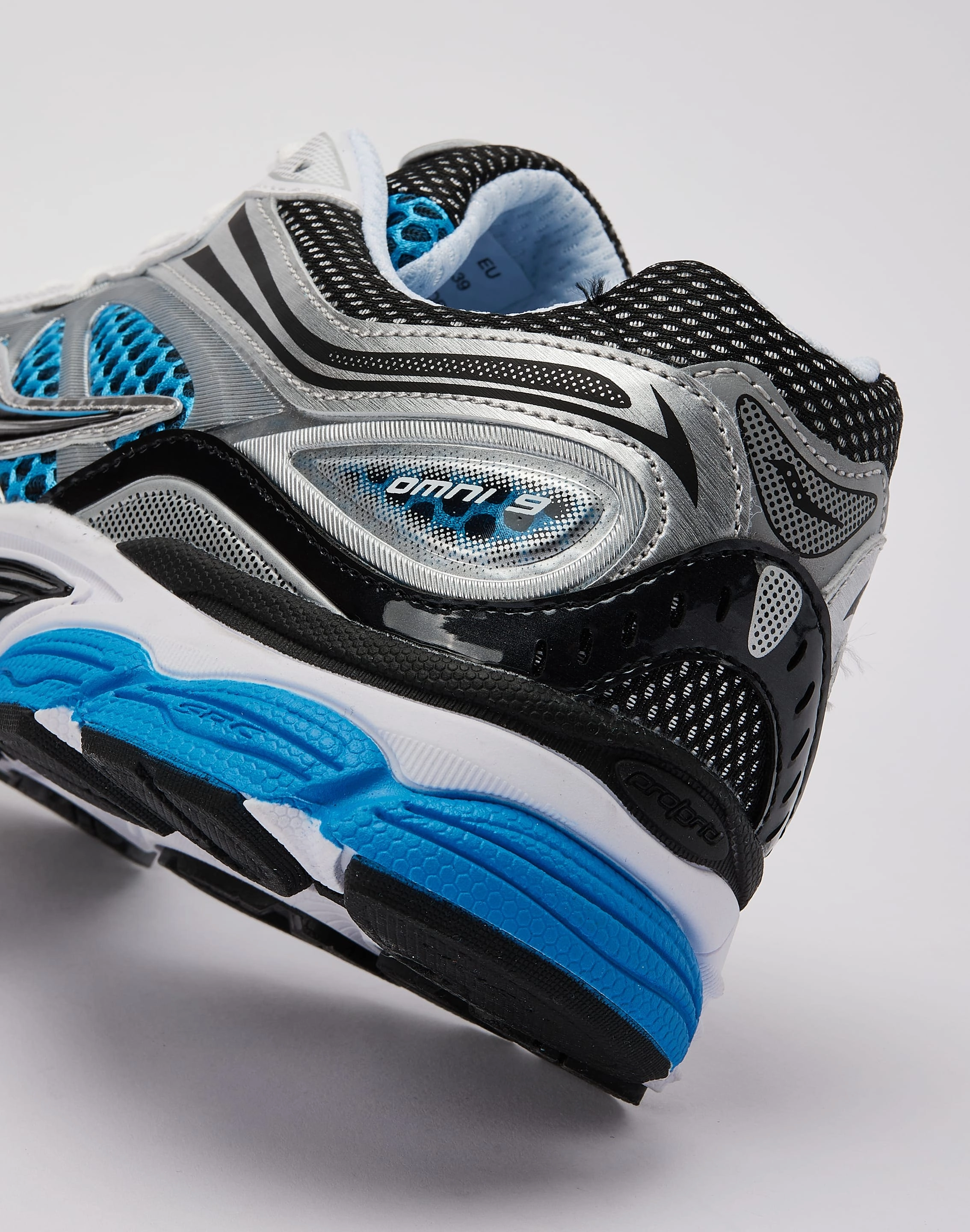 Saucony Omni 9 Grade-School Torsional Rigidity Balance