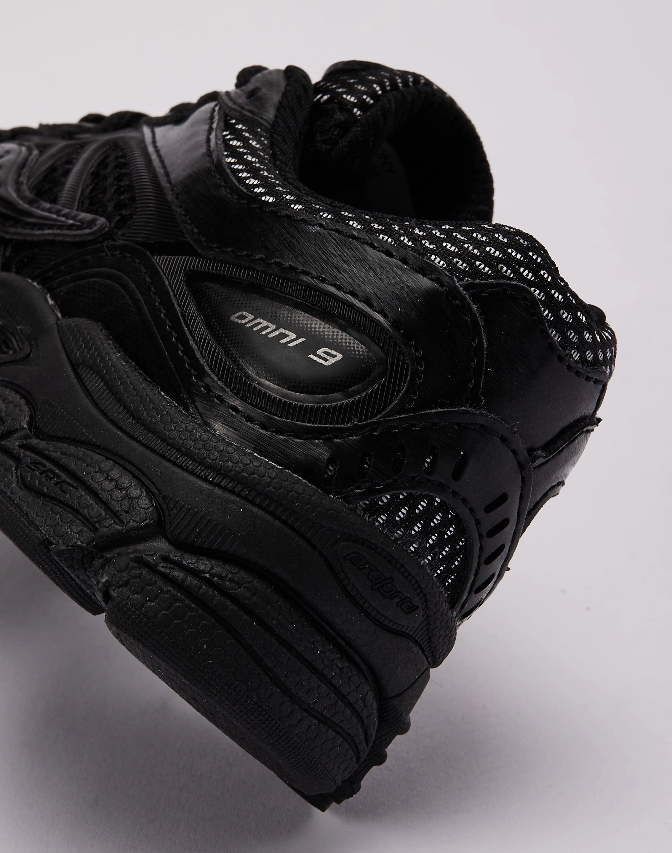 Saucony Omni 9 Pre-School superior - craftsmanship Slip Resistant Base