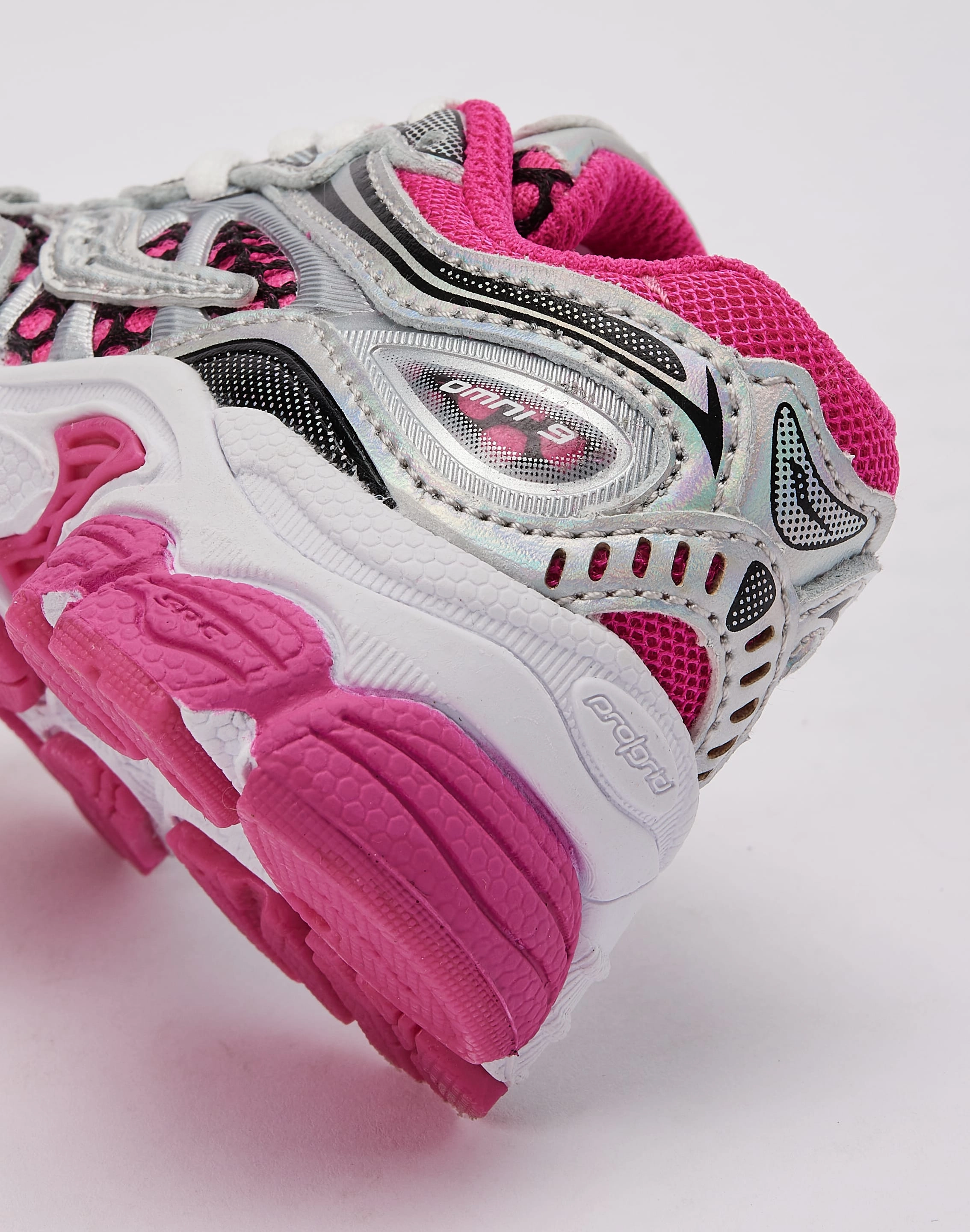 Cross country daytime running Saucony Omni 9 Toddler