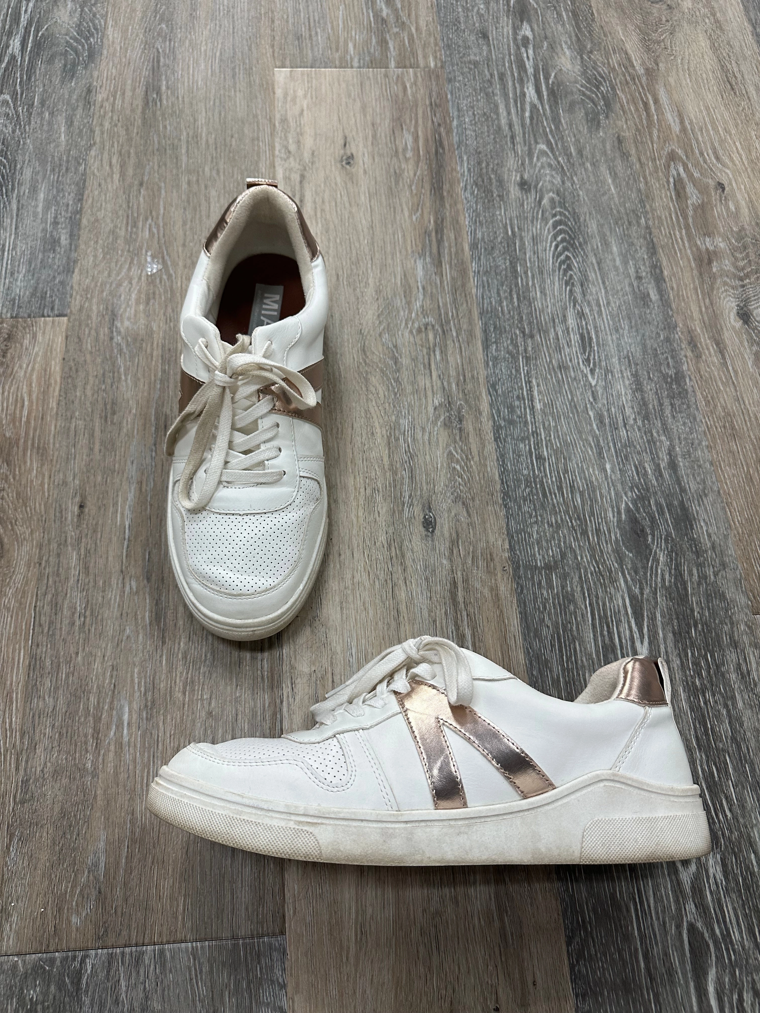 Shoes Sneakers By Mia  Size: 10 Everyday Touch Lightweight Frame Structure