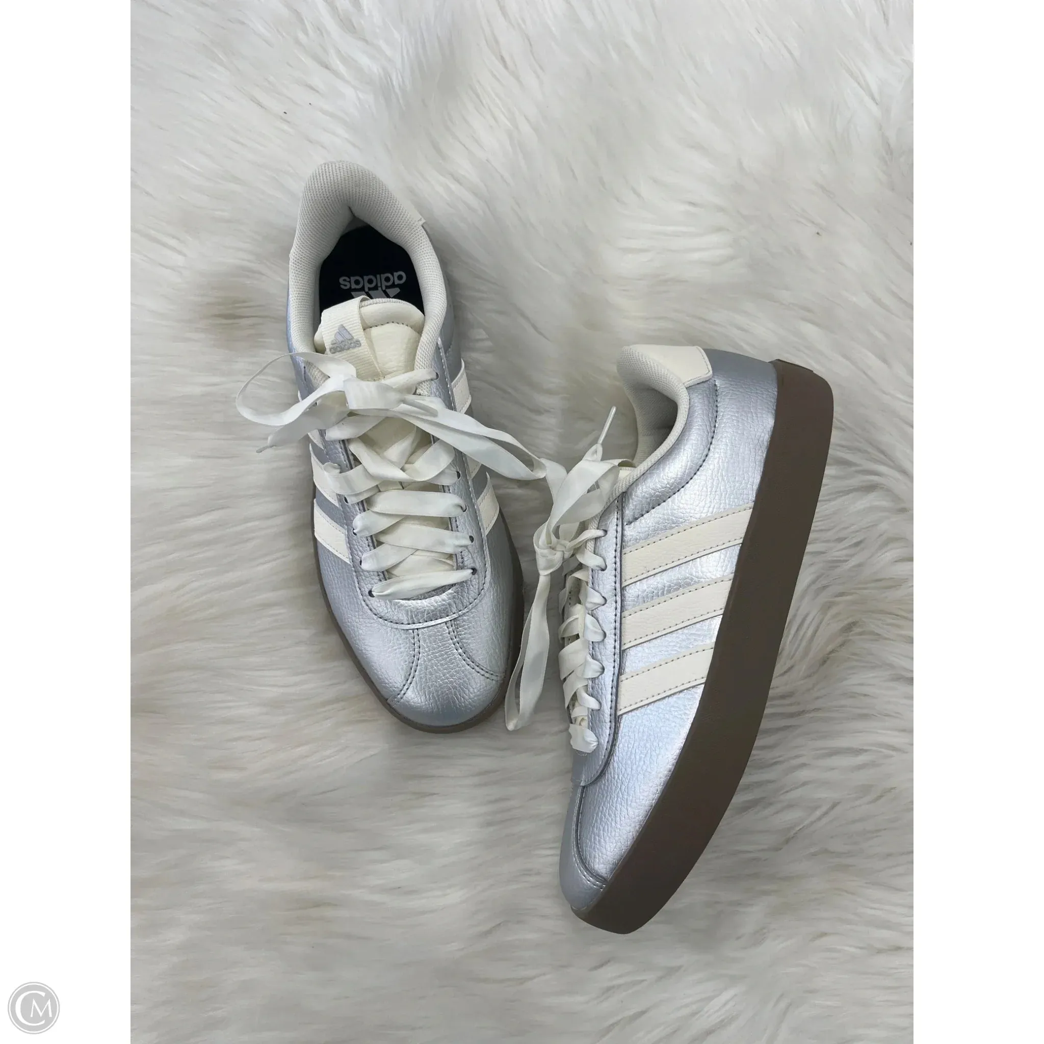 Memory Foam Insert Trendy Performance Shoes Sneakers By Adidas In Silver, Size: 7.5