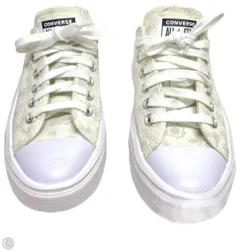 Sneaker Fit Shoes Sneakers By Converse In White, Size: 5.5