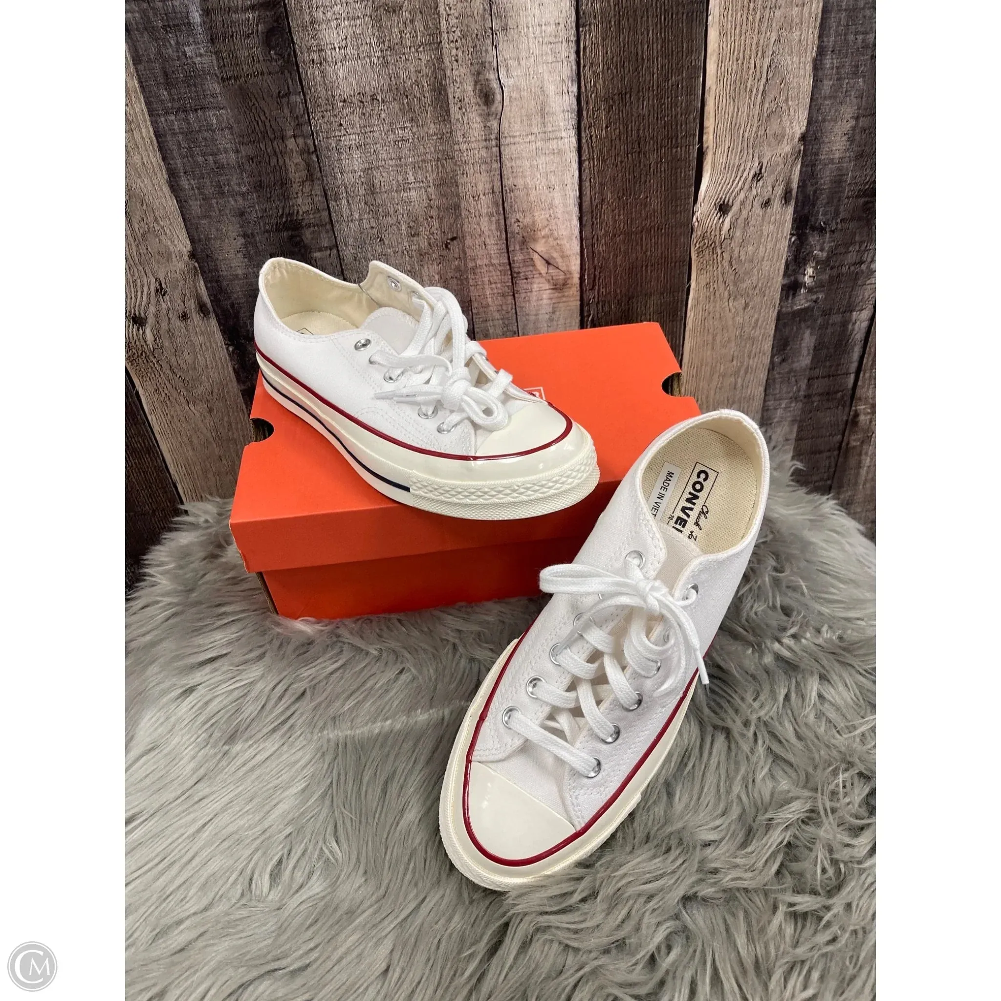 Shoes Sneakers By Converse In White, Size: 8 Durable Outsole Design