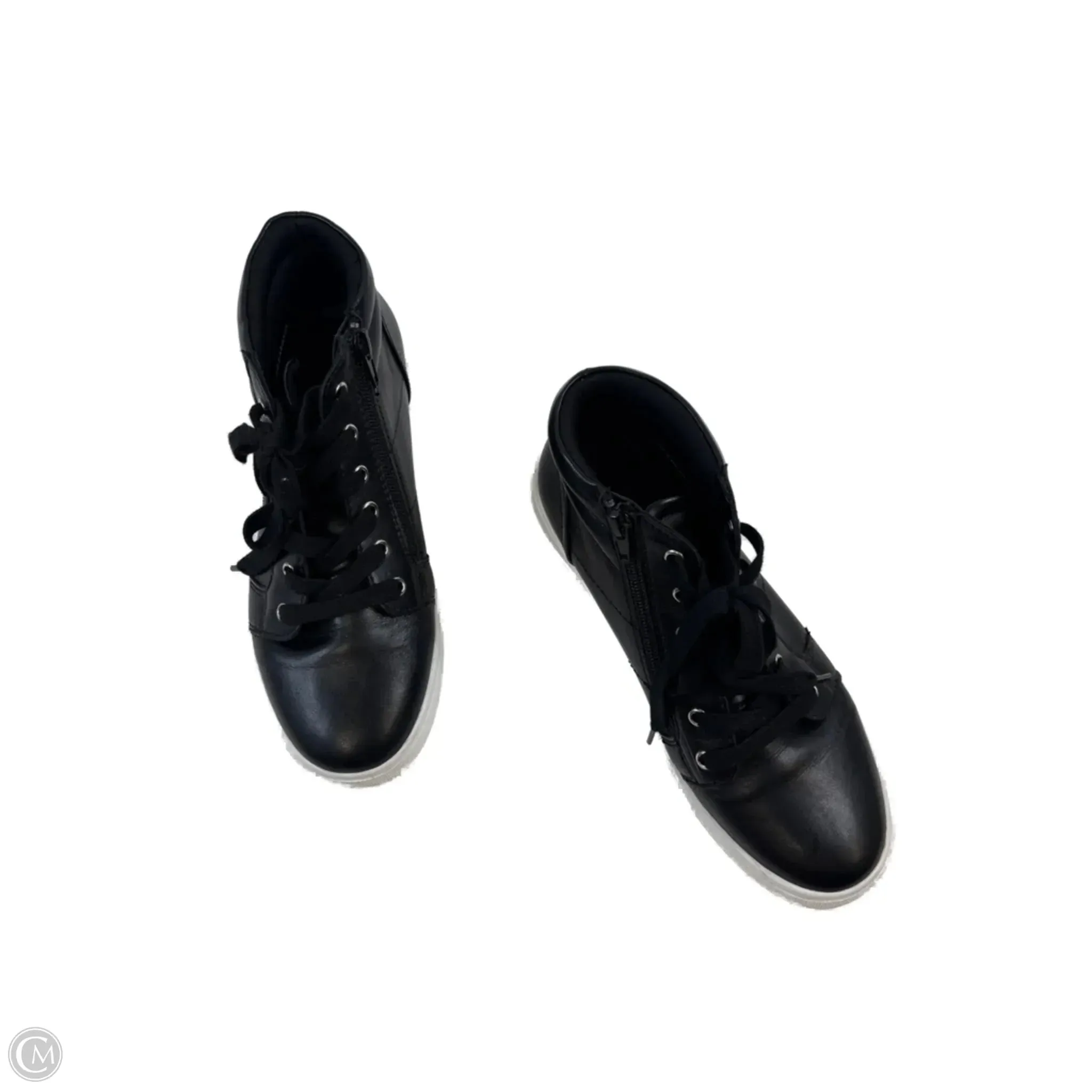 Pressure Relief Grooves Trainer Shoes Shoes Sneakers By Dv In Black & White, Size: 8