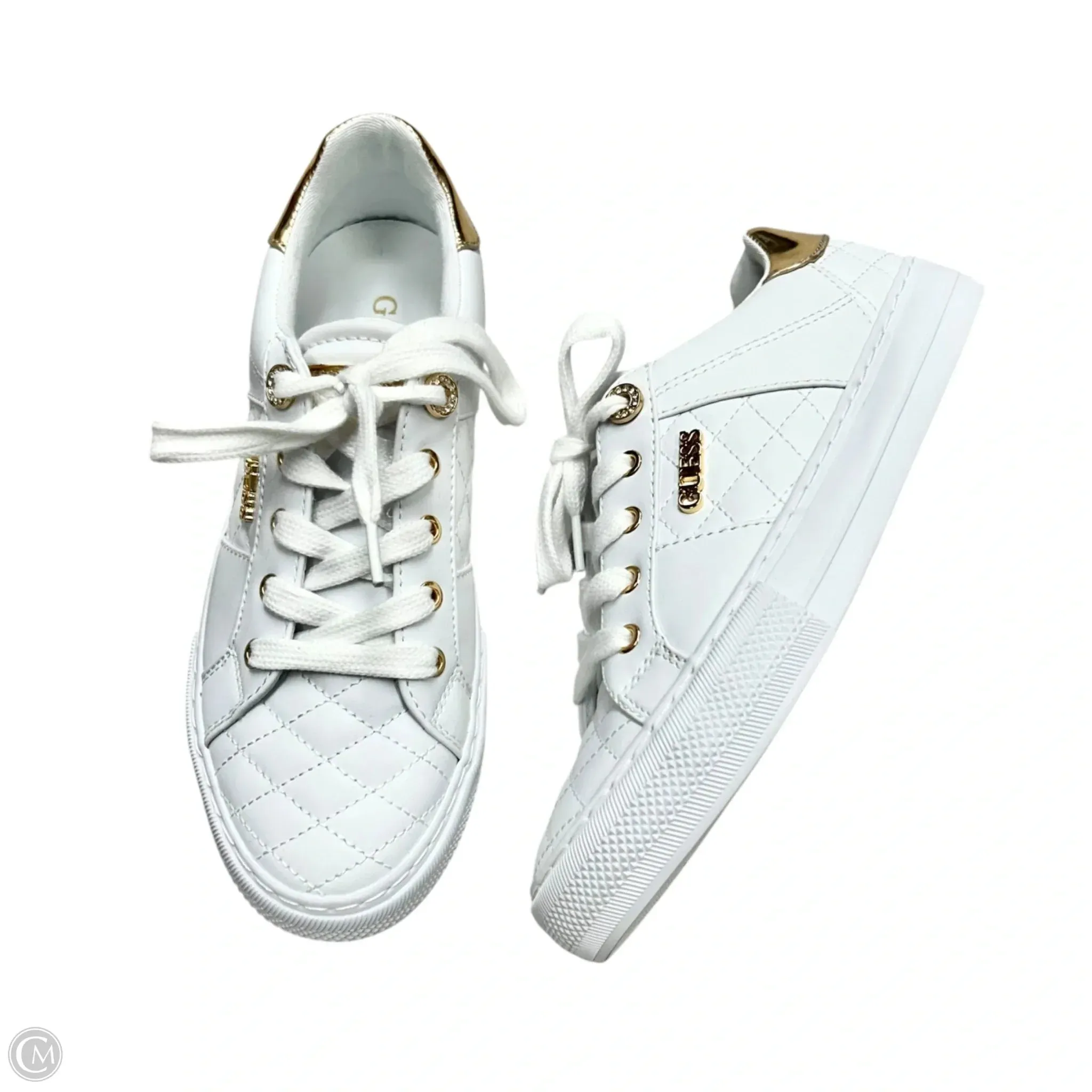 Shoes Sneakers By Guess In White, Size: 7 Bouncy midsole Classic Cut