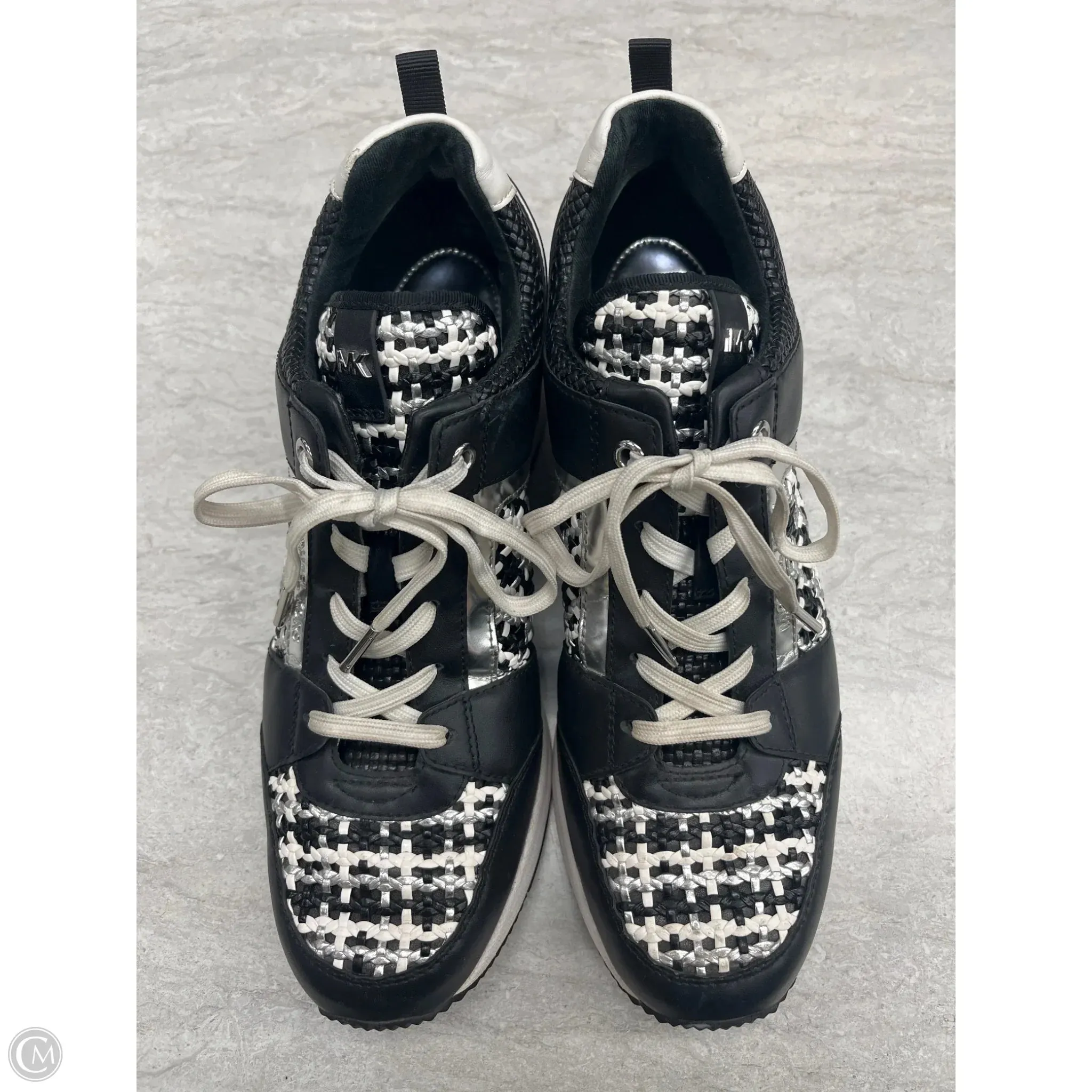 Shoes Sneakers By Michael By Michael Kors In Black & White, Size: 10 Retro-inspired support