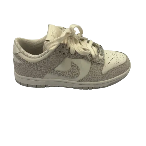 Dynamic Arch Brace Shoes Sneakers By Nike In Grey & White, Size:6