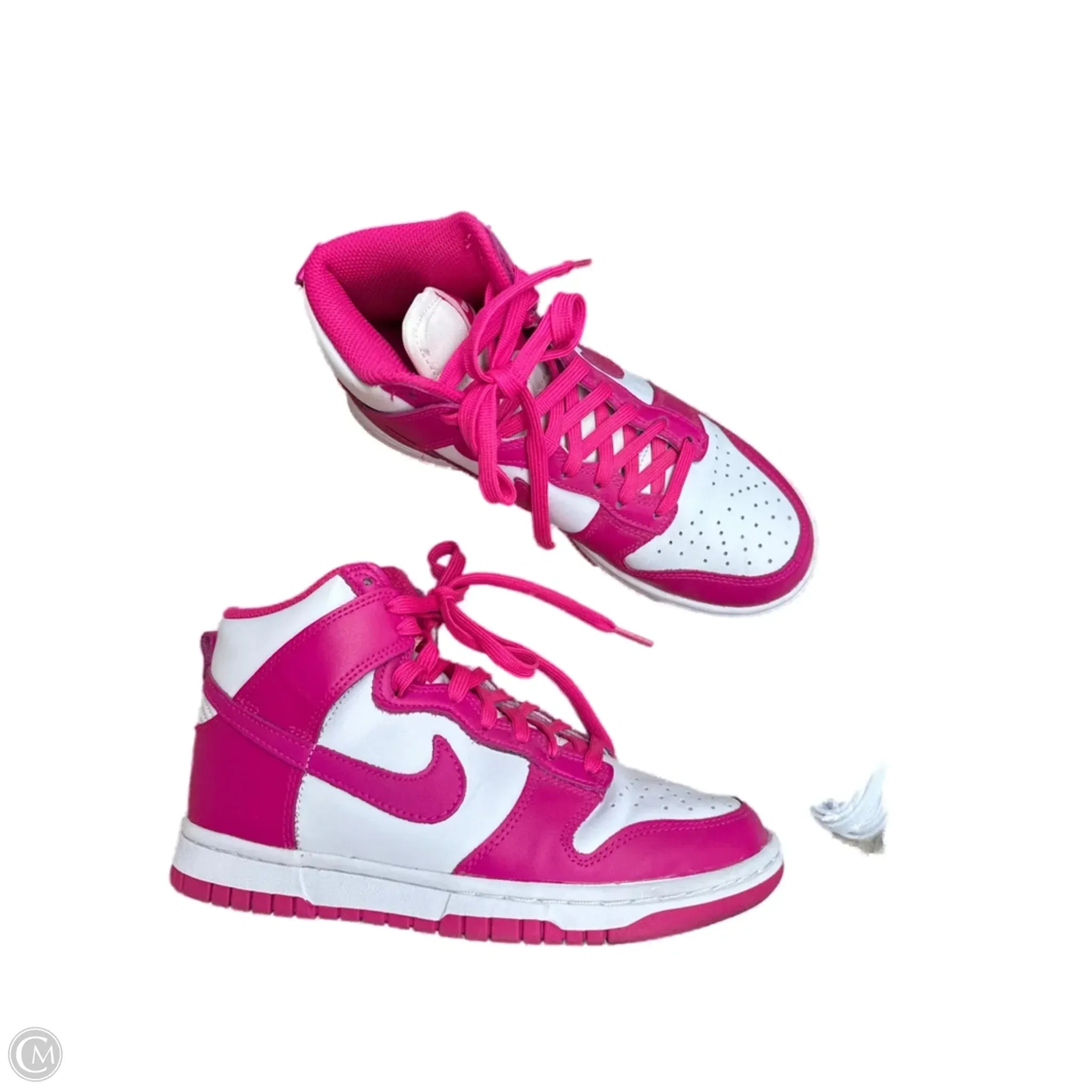 Shoes Sneakers By Nike In Pink, Size: 5.5 Reflective accents Hydraulic Heel Cushioning