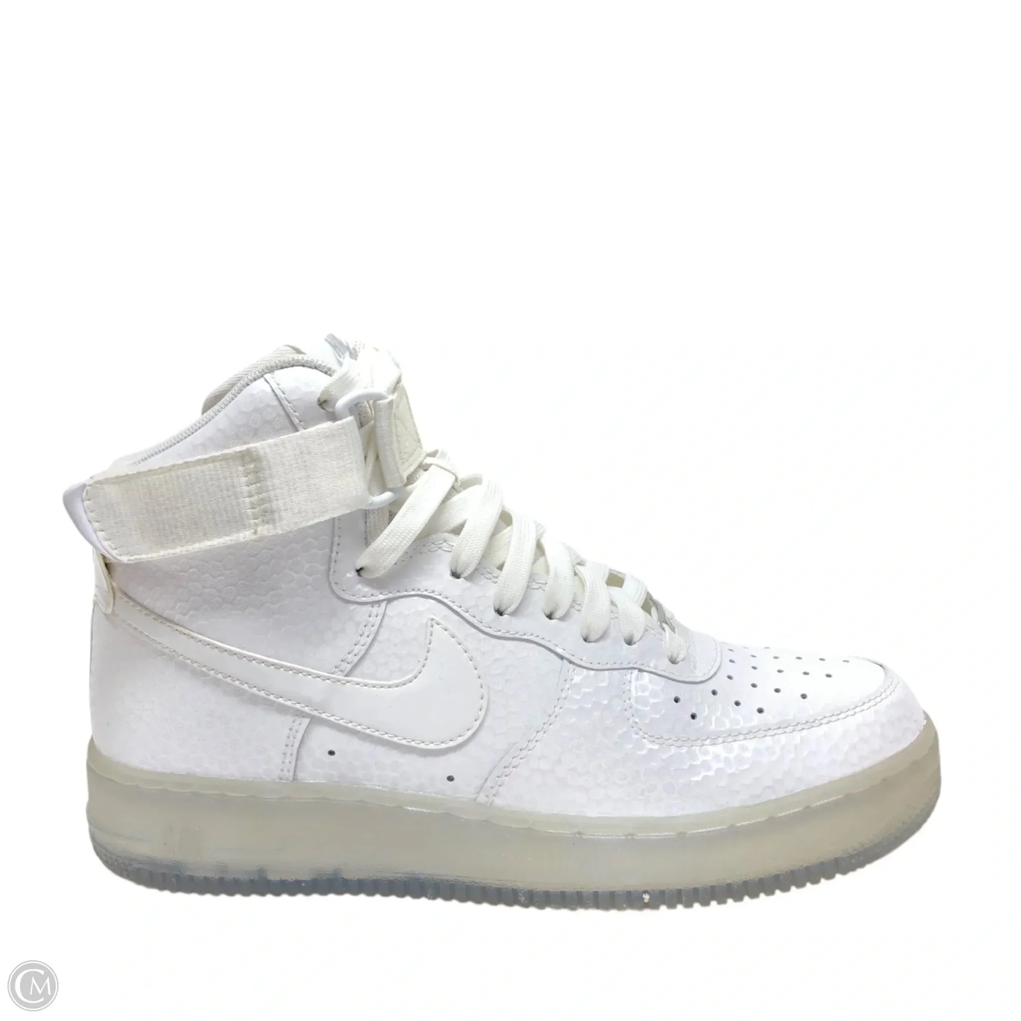 Dynamic Lateral Support Fresh Air Shoes Sneakers By Nike In White, Size: 9