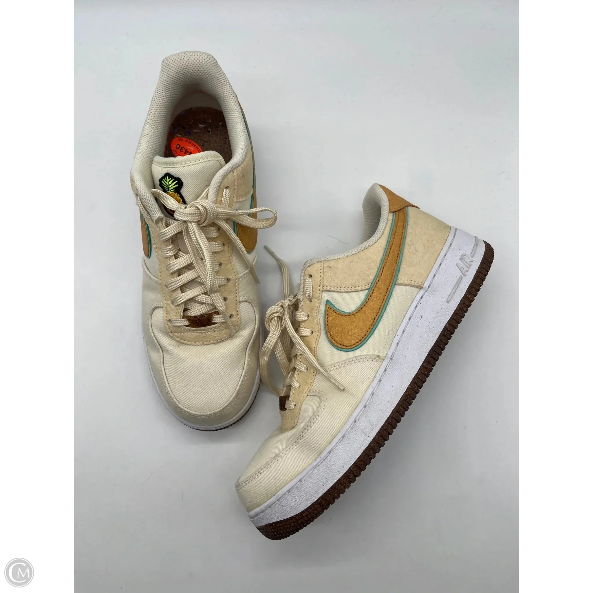 Shoes Sneakers By Nike In Yellow, Size: 10 Collapsible Heel Hook And Loop