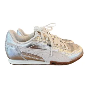 Anti Fatigue Tech Classy stability Shoes Sneakers By Puma In Silver, Size:7