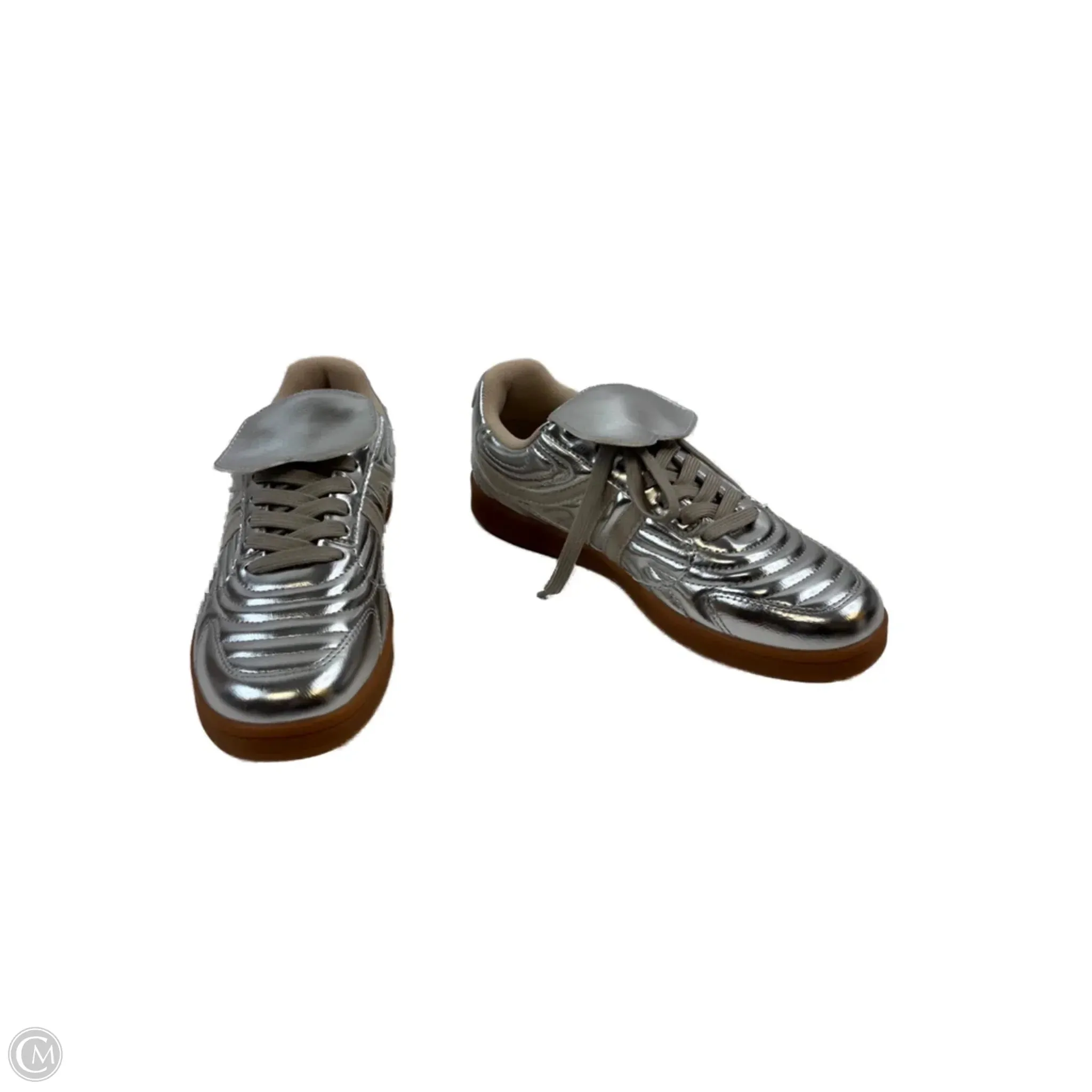 Shoes Sneakers By Steve Madden In Silver & Tan, Size: 6.5 Multi Directional Flex Grooves Adjustable Fit Technology