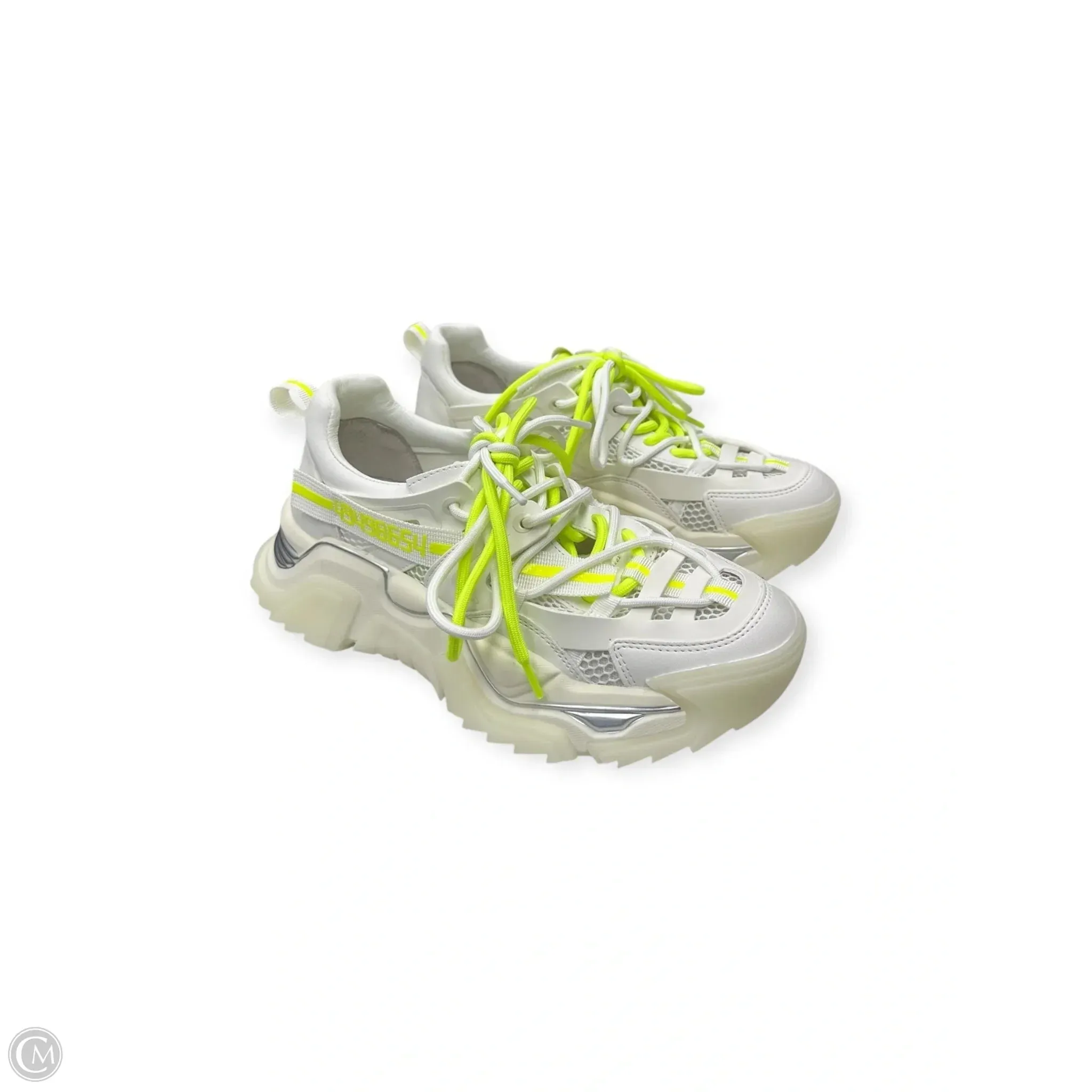 Shoes Sneakers By Steve Madden In White & Yellow, Size: 8.5 Urban Flex Step Smooth
