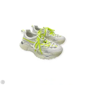 Shoes Sneakers By Steve Madden In White & Yellow, Size: 8.5 Urban Flex Step Smooth