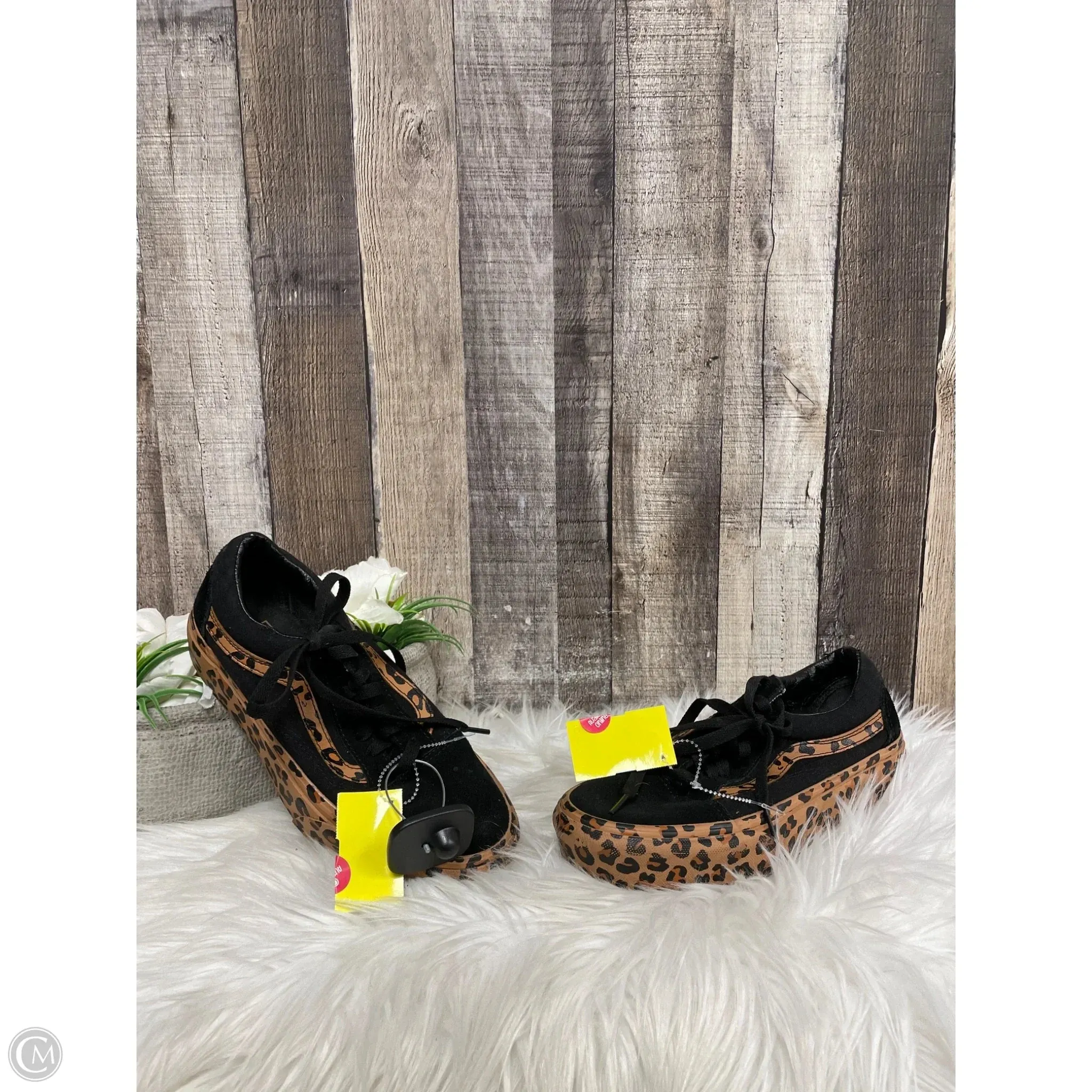 Shoes Sneakers By Vans In Animal Print, Size: 7 Hiking Path