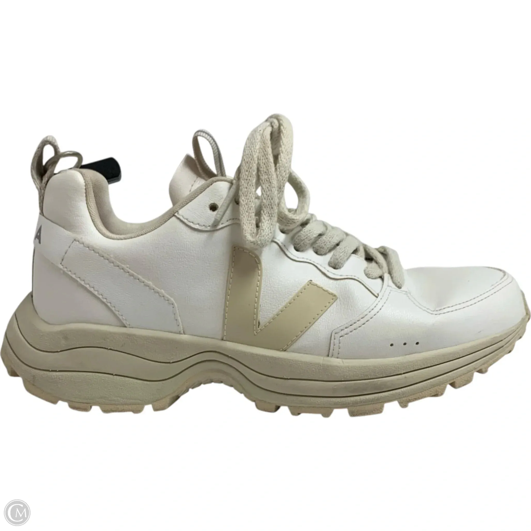 High-performance piece Sports Precision Shoes Sneakers By veja In Cream, Size: 10