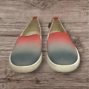 Heel Comfort Textured Insole Shoes Sneakers By Vince Camuto In Green & Orange, Size: 5