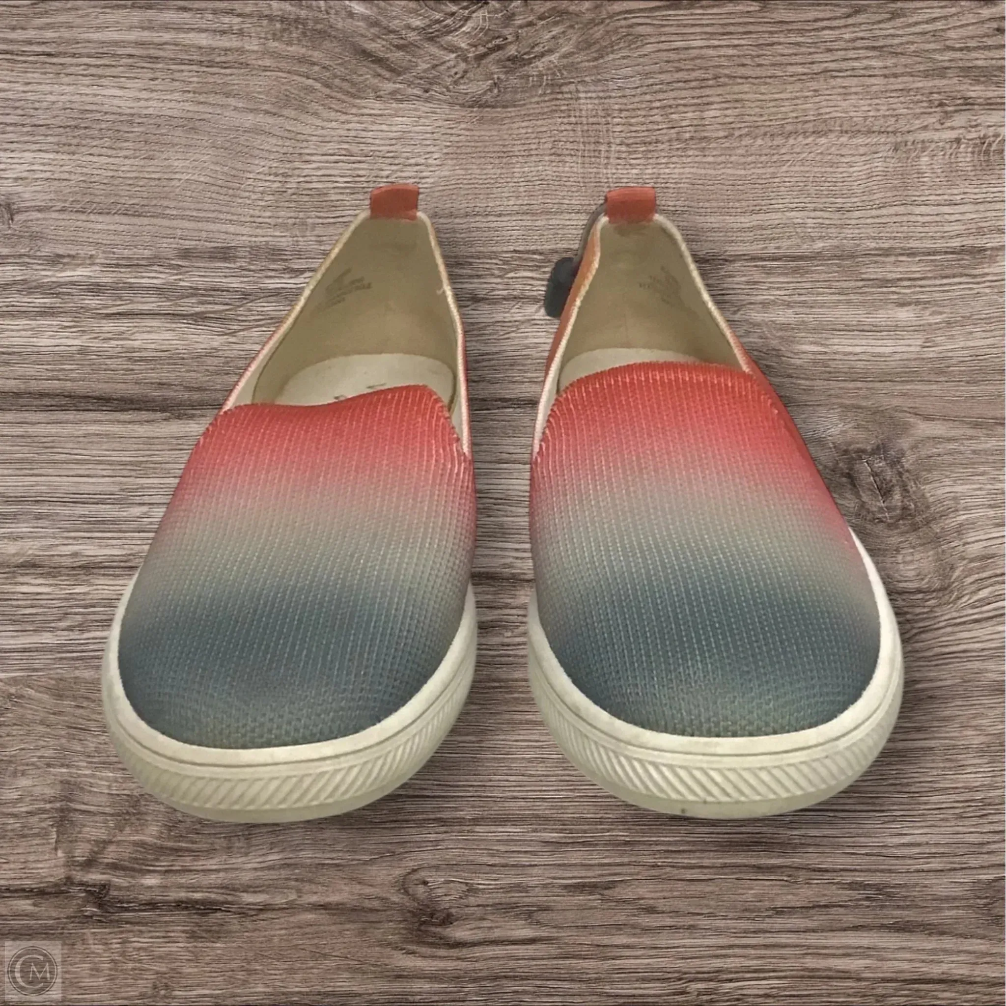 Heel Comfort Textured Insole Shoes Sneakers By Vince Camuto In Green & Orange, Size: 5