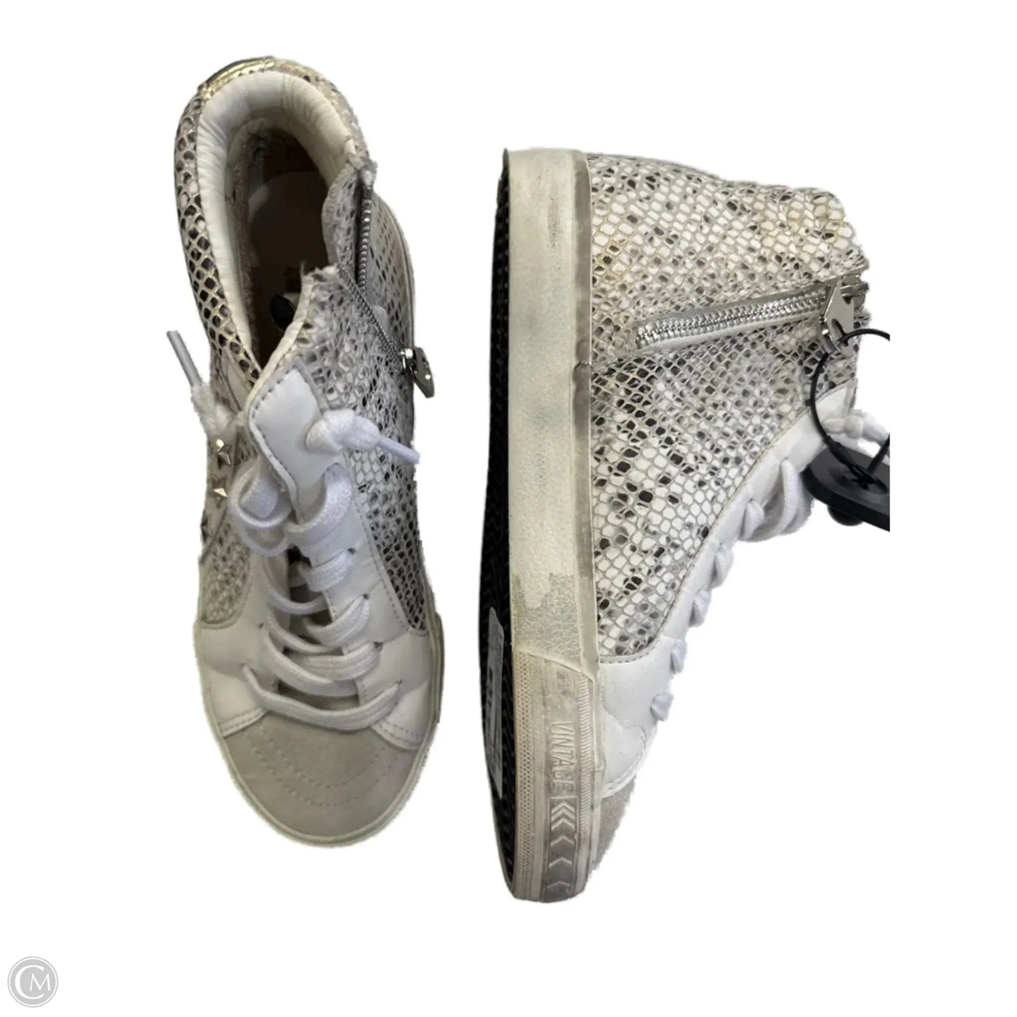 Classy comfort Shoes Sneakers By Vintage Havana In Grey & White, Size: 6.5