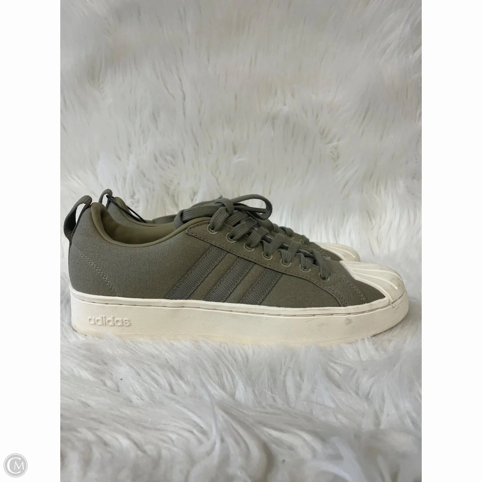 Shoes Sneakers By Adidas In Green & White, Size: 8.5 Slip Vibe