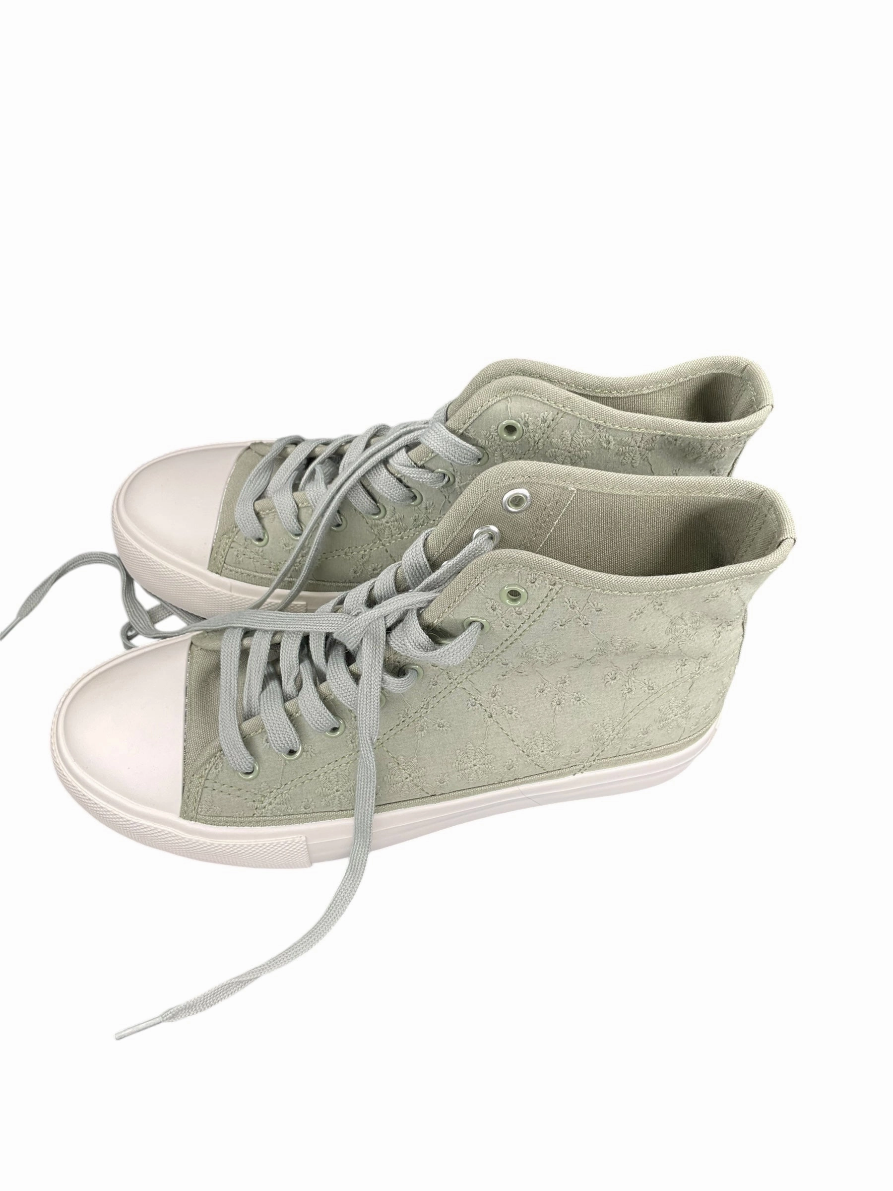 Shoes Sneakers By American Eagle In Green, Size: 8 Street Style Full Motion
